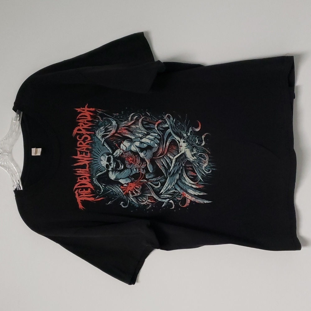 The‎ Devil Wears Prada grunge band tshirt